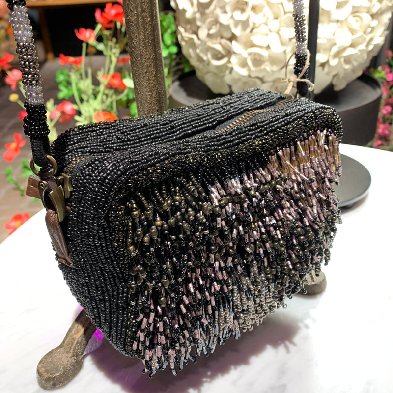 BOLSO NENUFAR FRINGES BLACK