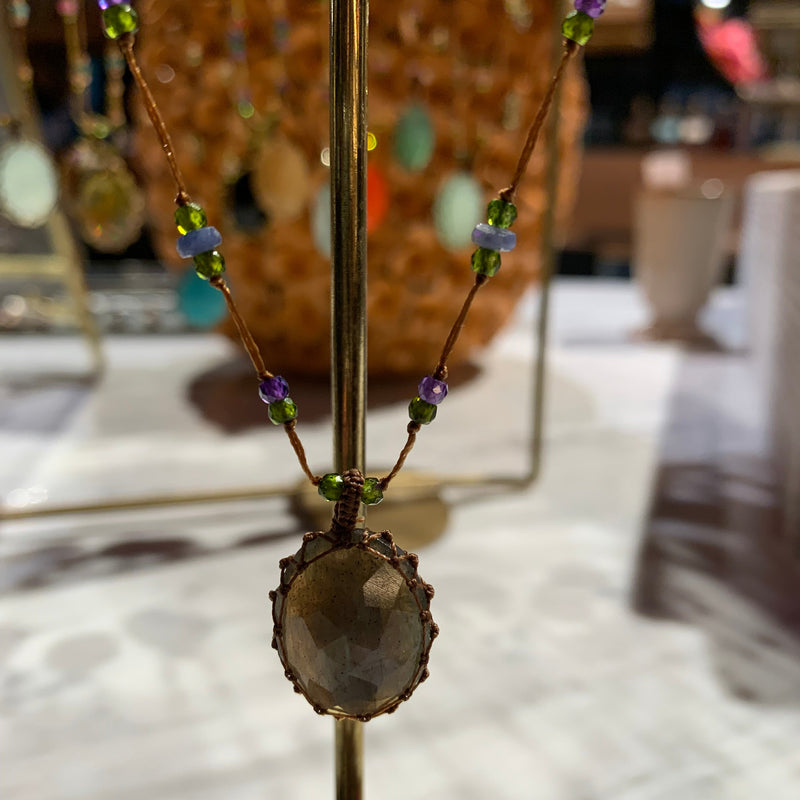 Tibetano Corto - Labradorite