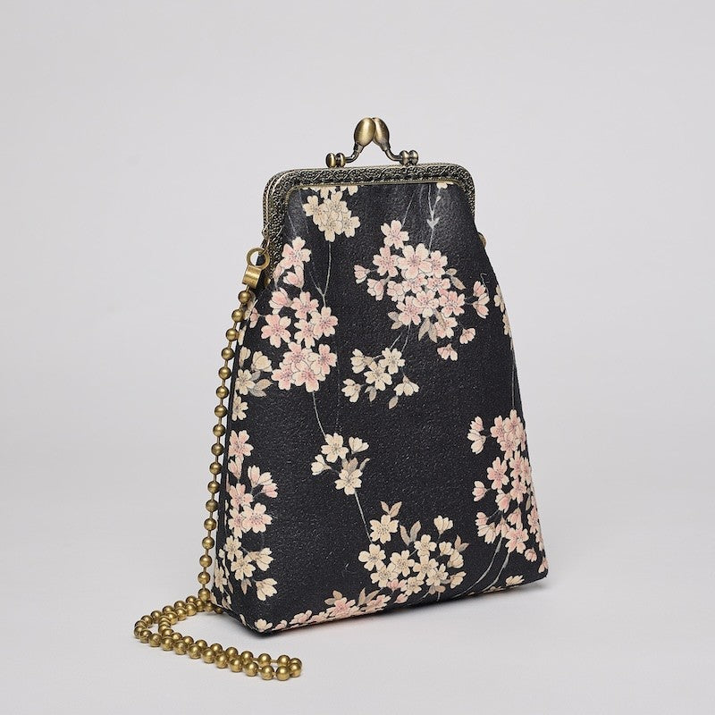 BOLSO BOQUILLA NEGRO CON FLORES