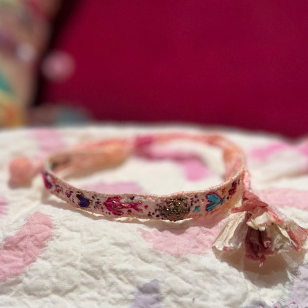PULSERA SEDA BORDADA