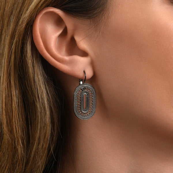 PENDIENTES NOOR PLATEADO OSCURO "RUTENIO"
