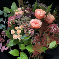 Ramo  flores redondo con hortensias y rosas especiales